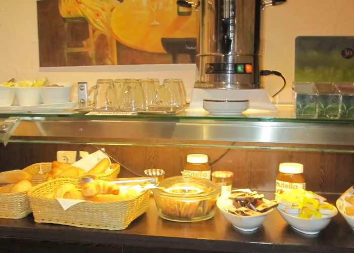 Отель Sonne Карлсруэ